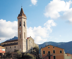 Adotta un mattone: in momenti di crisi anche il restauro scopre il marketing. Il campanile di Missano riportato a nuova vita grazie alle offerte dei parrocchiani che ora ‘possiedono' un pezzo della torre