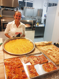 Nuovamente Monica!Fontanabuona in festa per il ritorno della gastronomia più amata, dove ora è anche possibile pranzare o stuzzicare delizie sul posto
